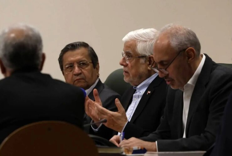 عارف: عملکرد تیم مذاکره کننده تا اینجا خوب است