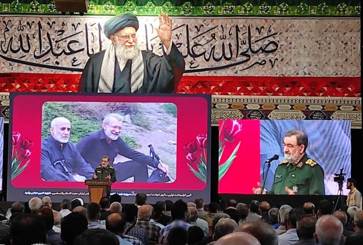 محسن رضایی: ترامپ با آزادسازی ۲۴ میلیارد دلار دارایی ایران موافقت کرد 13 محسن رضایی: ترامپ با آزادسازی ۲۴ میلیارد دلار دارایی ایران موافقت کرد