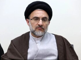 مهدی خمیشی: وقتی رهبر انقلاب می گویند «من طور دیگری فکر می کنم» یعنی اجازه مذاکره با شرایط را می دهند 9 مهدی خمیشی: وقتی رهبر انقلاب می گویند «من طور دیگری فکر می کنم» یعنی اجازه مذاکره با شرایط را می دهند
