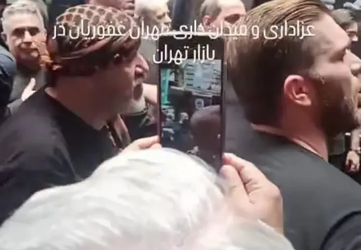 ویدئو؛ عزاداری مهران غفوریان در بازار تهران