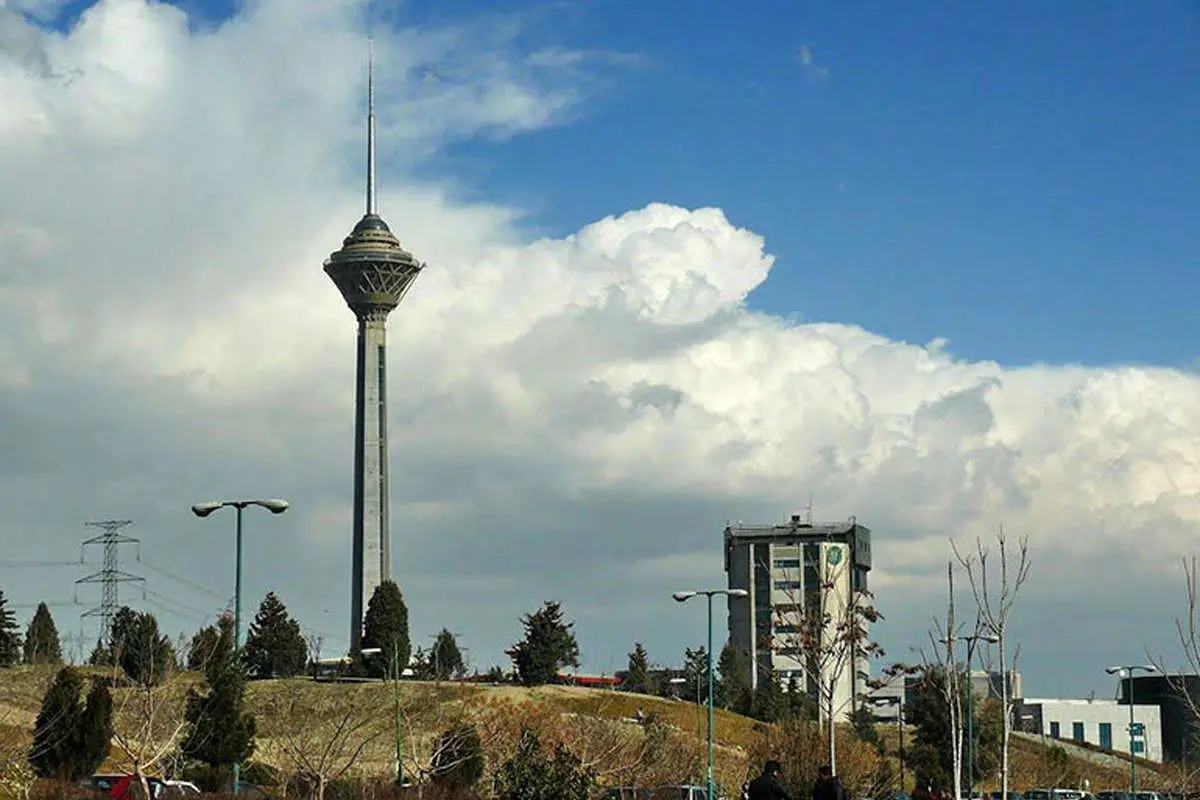 پیش بینی هوای تهران; افزایش دما و وزش باد در پایتخت