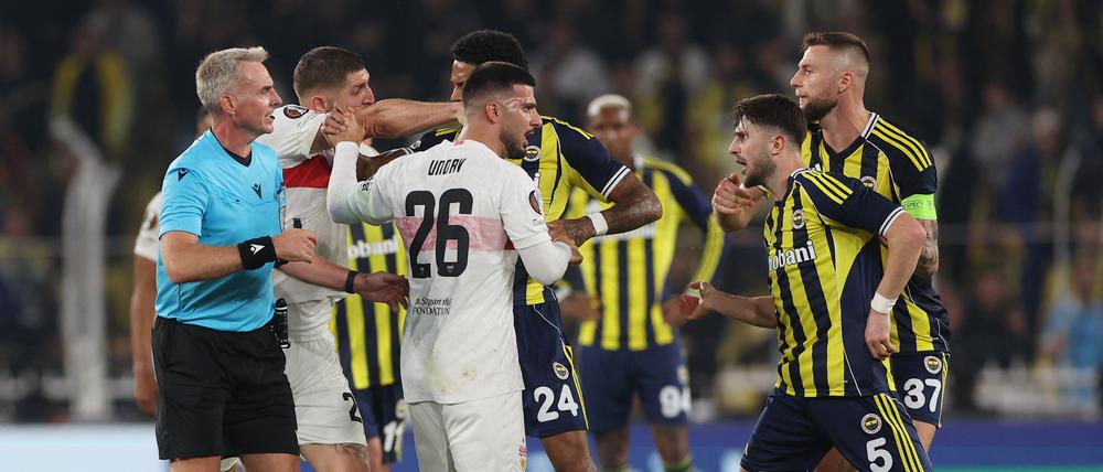 یوفا-لیگ-اروپا- فنرباغچه-v-vfb-اشتوتگارت