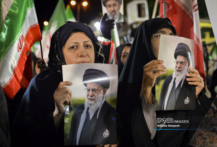 حوزه بهداشت و درمان تشییع پیکر شهید رهبر؛ از بیمارستان صحرایی تا جاده های امداد سبز 6 حوزه بهداشت و درمان تشییع پیکر شهید رهبر؛ از بیمارستان صحرایی تا جاده های امداد سبز