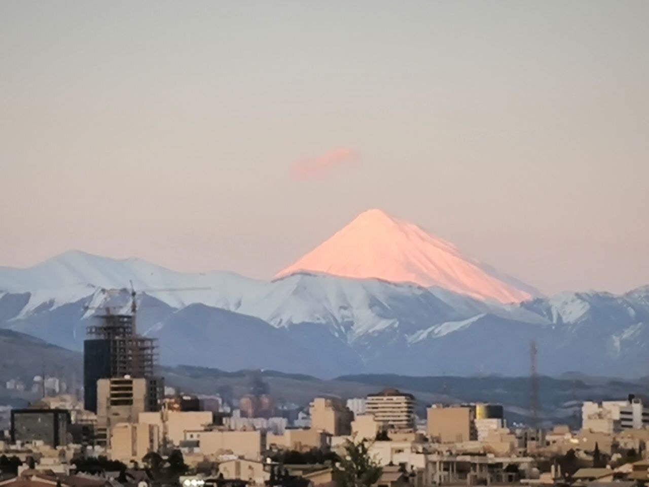آن سوی ابرها نام ایران است
