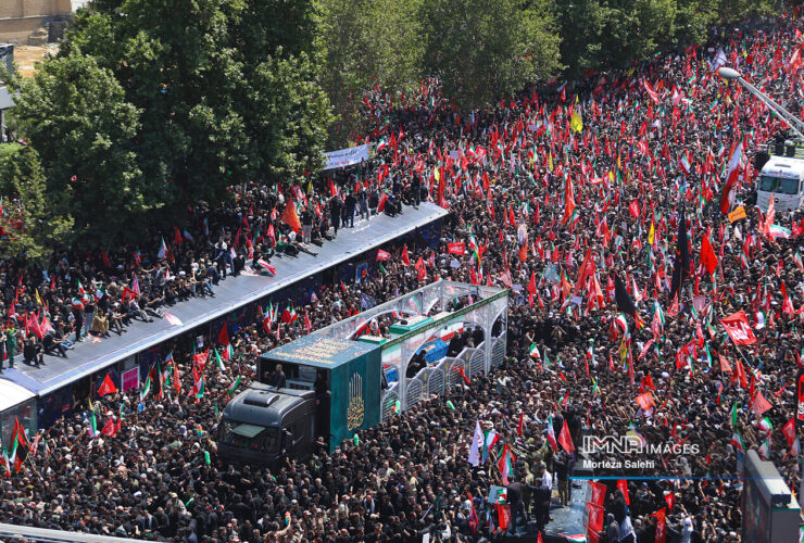 توصیه طلایی به زائران تشییع پیکر رهبر شهید انقلاب