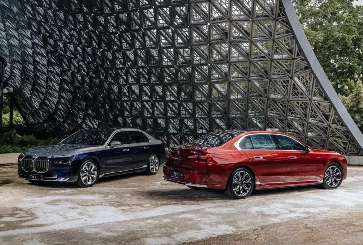 BMW 735i; گران ترین خودروی وارداتی ایران