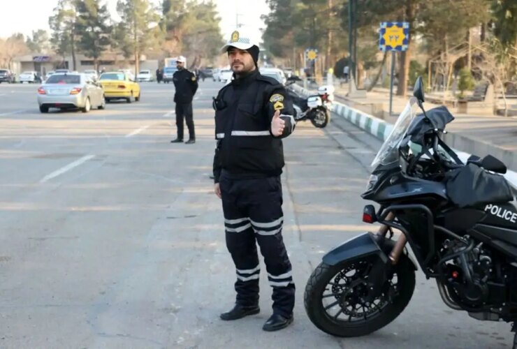 توصیه های پلیس راهنمایی و رانندگی به زائران در مراسم وداع با رهبر شهید