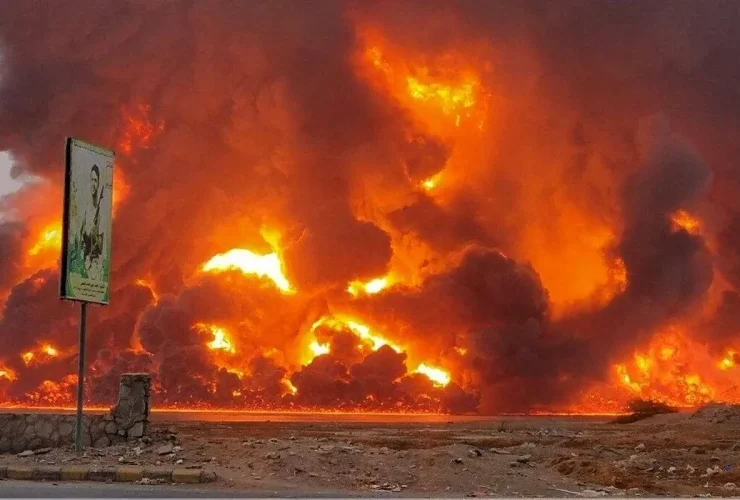 حمله هوایی دو مرحله ای به خورموج