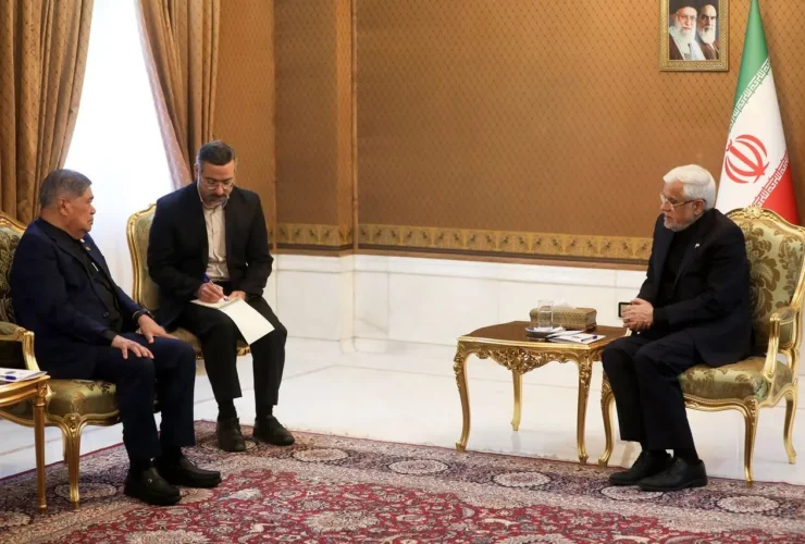 عارف: ایران خواهان بهبود جدی روابط با مالزی است 23 عارف: ایران خواهان بهبود جدی روابط با مالزی است