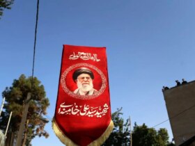 وقت دعا بر پیکر مطهر رهبر شهید است
