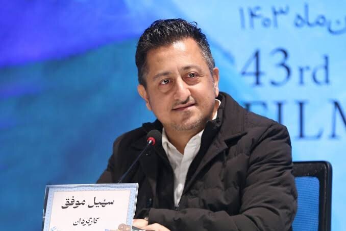 کودک امروز نه یک قهرمان شکست ناپذیر بلکه امید حضور در بازارهای جهانی را می خواهد 12 کودک امروز نه یک قهرمان شکست ناپذیر بلکه امید حضور