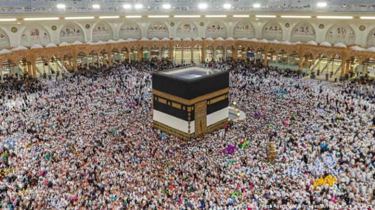 برآورد هزینه سفر عمره; 165 میلیون تومان بدون فیش 1 برآورد هزینه سفر عمره 165 میلیون تومان بدون فیش