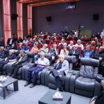 سینماگران برای علیرضا داودنژاد سنگ تمام گذاشتند از سینما دیوانه