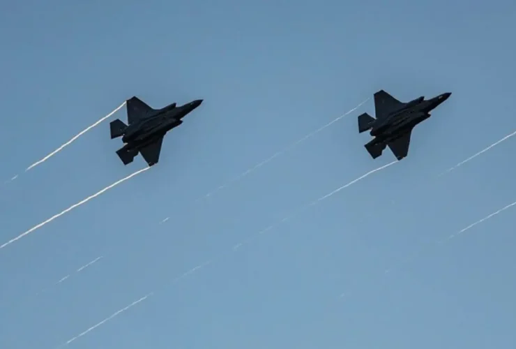 محموله مرموز F-35 هنگ کنگ را ترک می کند