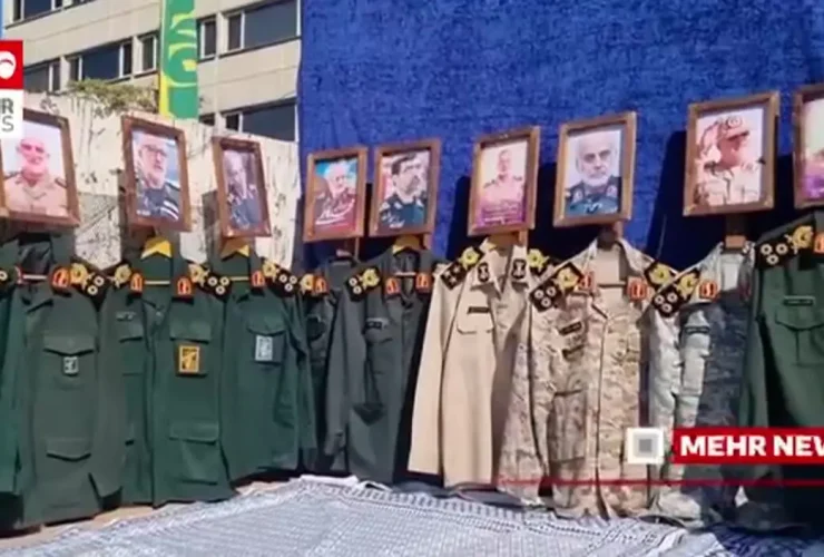 ویدئو؛ لباس سربازی فرماندهان شهید در رزمایش شهادت